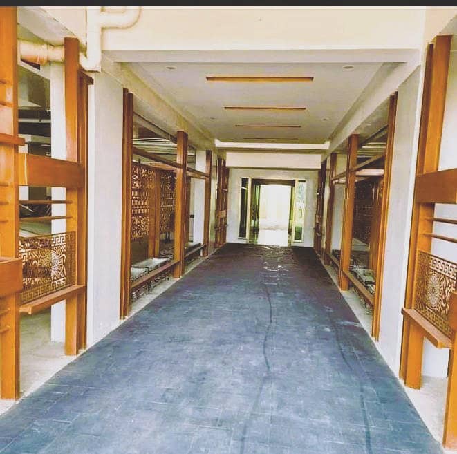 Ground Floor 3 Bed Modern Apartment Available For Sale in Askari 11 5