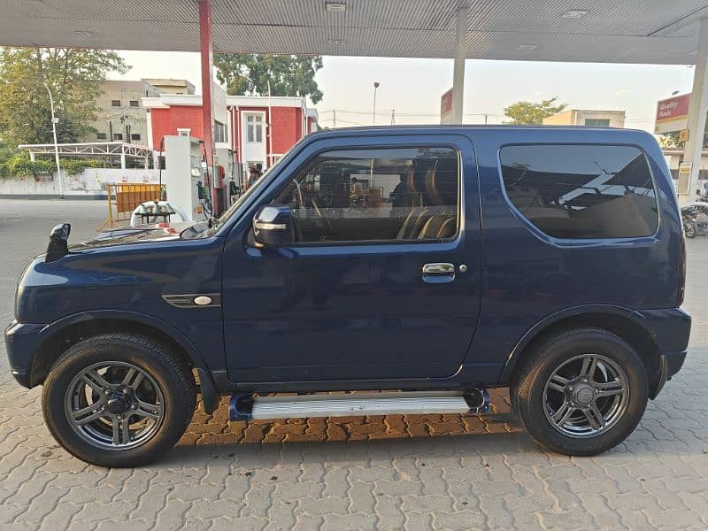 Suzuki Jimny 2015 1