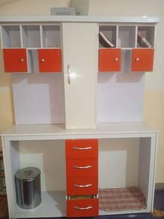 Wardrobe/Dressingtable