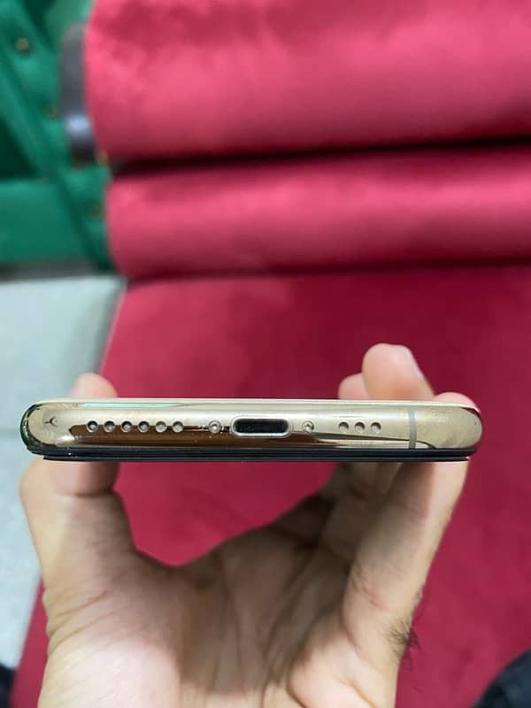 Iphone XS gold 256gb Dual Pta Approved 6