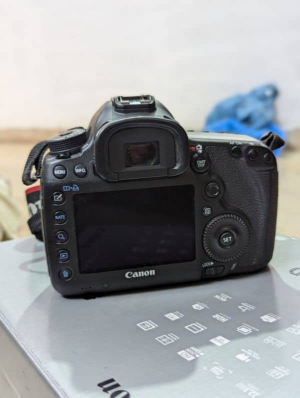 Canon 5D Mark III 5