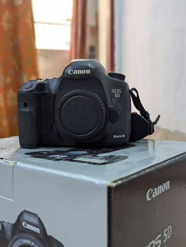 Canon 5D Mark III 6