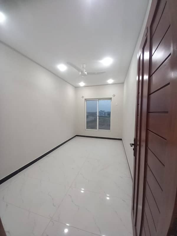 Brand New 1 Kanal Upper Portion Available For Rent, 3 Bed Room With attached Bath, Drawing Dinning, Kitchen, T. V Lounge, Servant Quarter 13