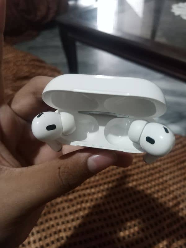 Airpods Pro 2nd Generation TYPE C Made In USA ONLY BOX OPEN 7