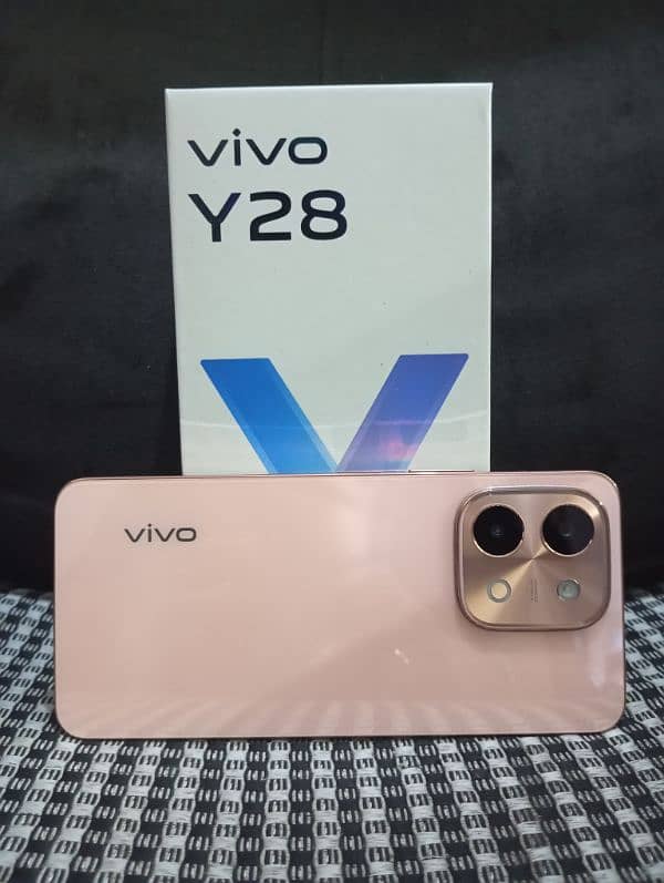 Vivo y28 8GB 128GB 1