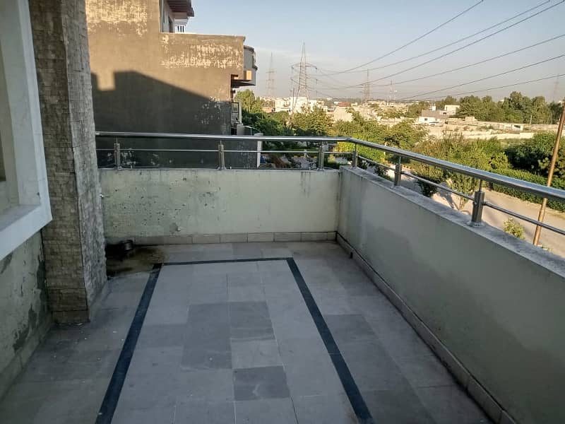 1 kanel upper portion For Rent G15 Islamabad 8