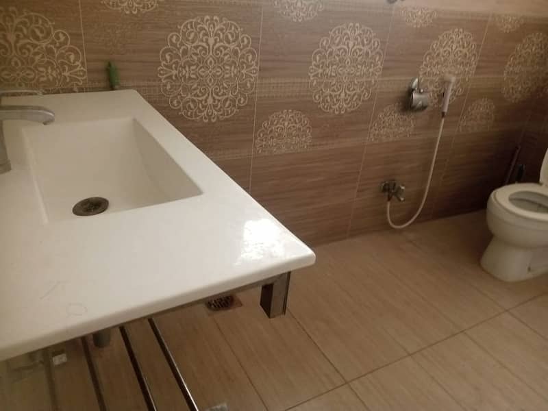 1 kanel upper portion For Rent G15 Islamabad 18