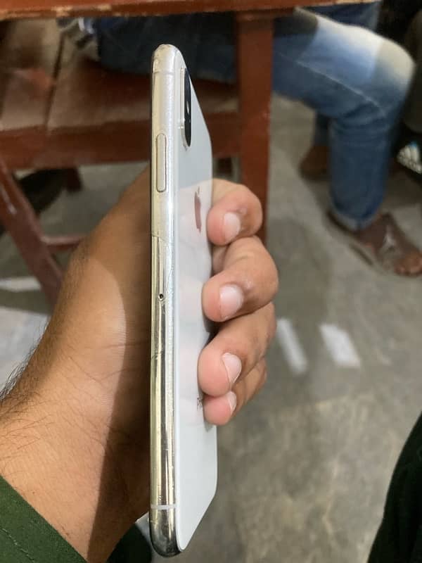 iPhone Xs 64 gb memeory factory unlock lush condition face id ok 2