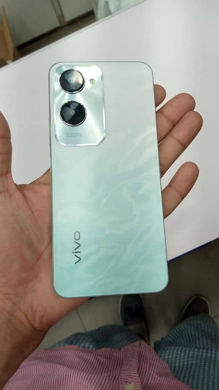 Urgent Sale Vivo Y18 4/128 1