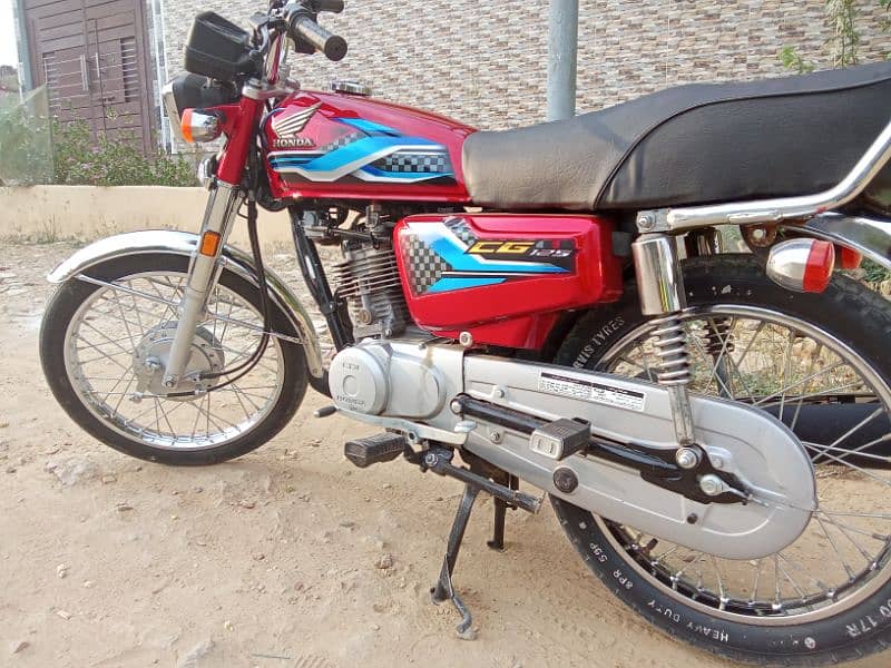 Honda 125 2023/24 Karachi number 5