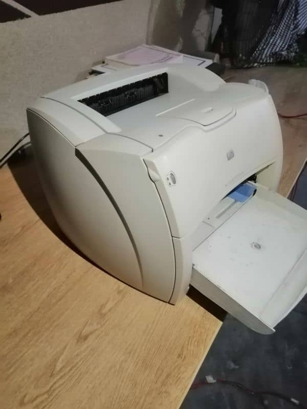 HP Laser Jet 1200 series 1