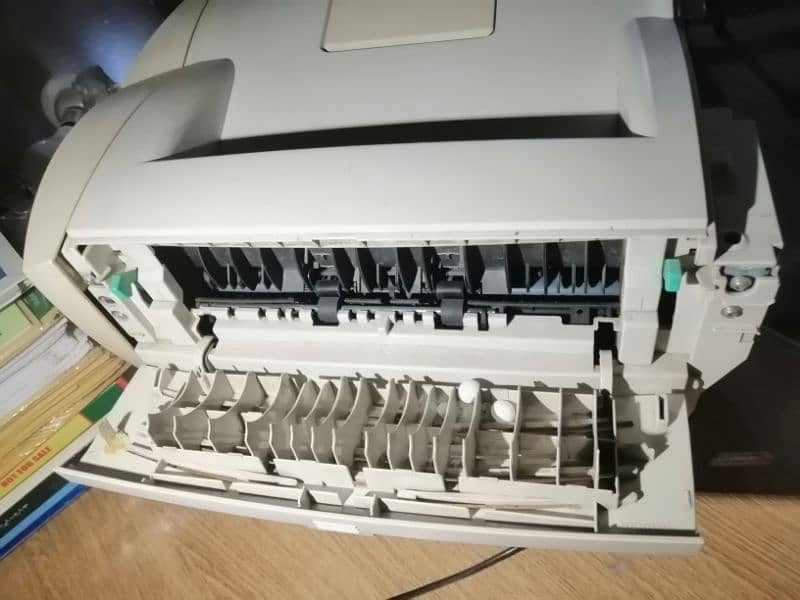 HP Laser Jet 1200 series 3