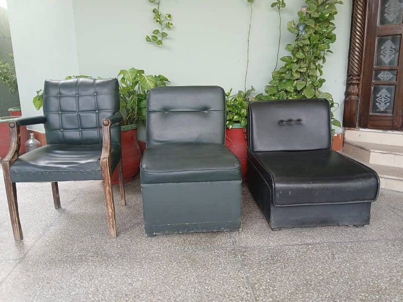 Sofa chairs in good qaulity 2