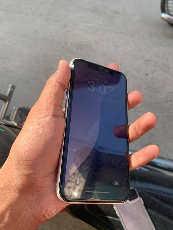 iPhone 11 64 GB non pta 2