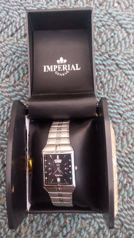 imperial watch for sale front glass is cracked 1