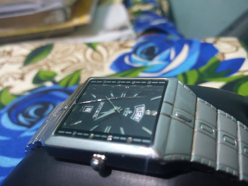 imperial watch for sale front glass is cracked 2