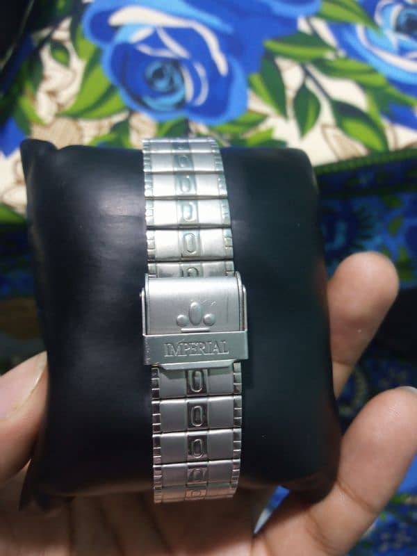 imperial watch for sale front glass is cracked 3