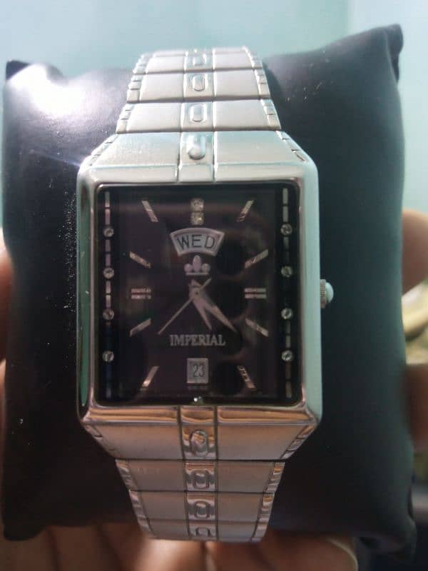 imperial watch for sale front glass is cracked 4