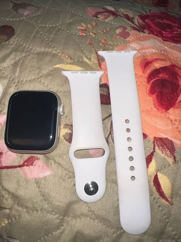 apple watch series 8 45 mm starlight color 0