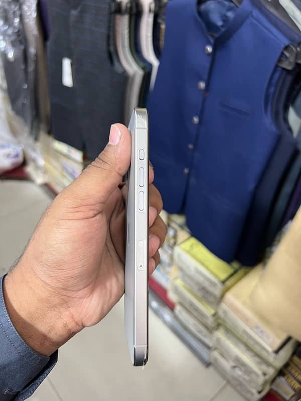 iphone 15 pro max 256 gb 2