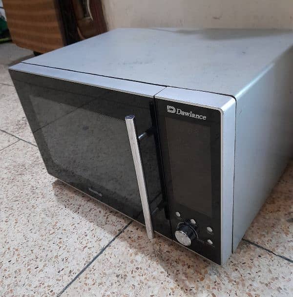 Dawlance Microwave and Toaster for sale 4