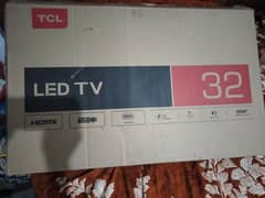 TCL 32 inch simple LED box pack. . . 03228842510,03124008516