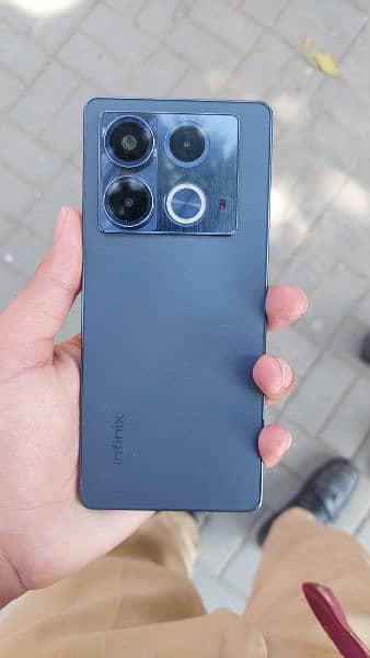 Infinix Note 40 0