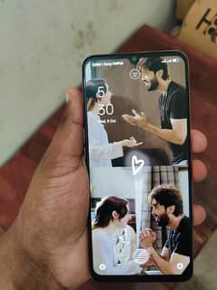 Oppo F17 0