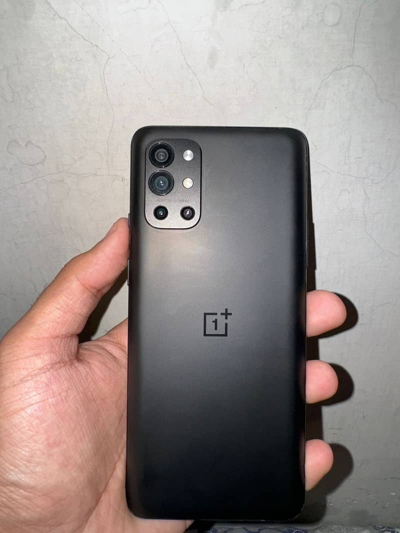 OnePlus 9r 0