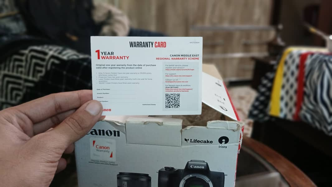 Cannon M50 Mirrorless Camera With kit lense and accessories 8