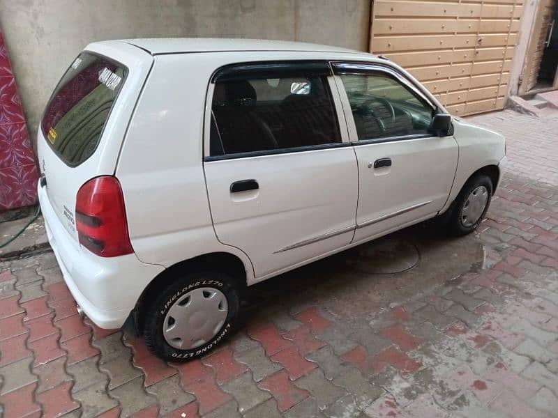 Suzuki Alto 2011 3