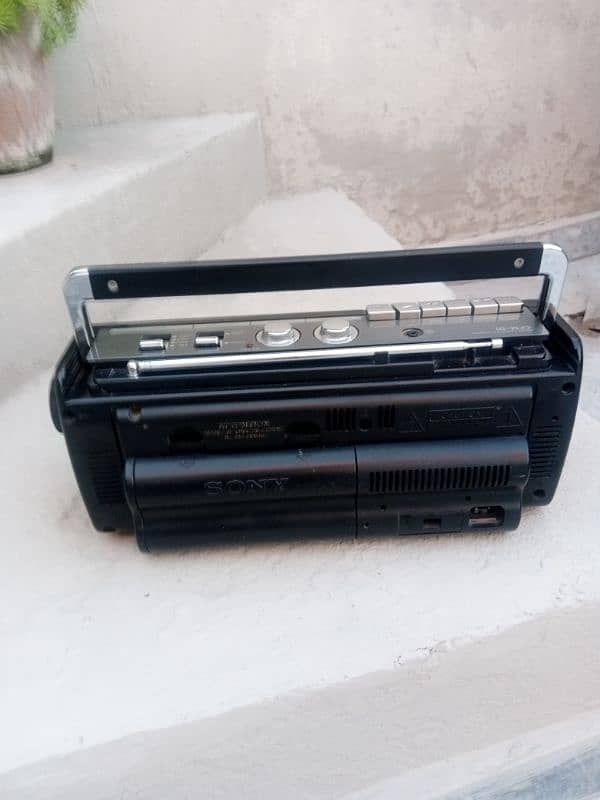 sale of Tape recorder with radio 1