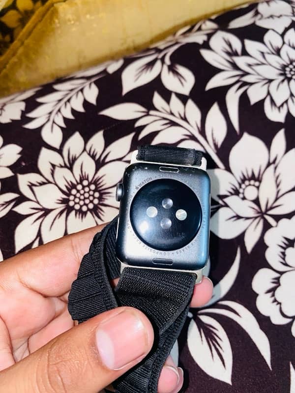 Apple watch series 3 42MM 3