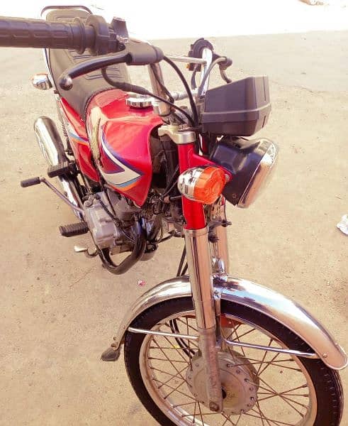 Honda CG 125 model 2011 for urgent sale 1