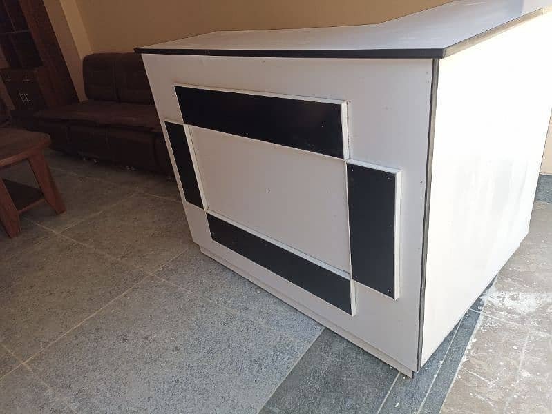 Cash Counter for Sale 2