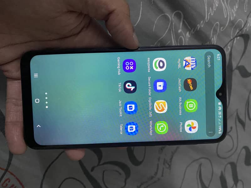 Samsung Galaxy A10 for sale in 10/8 condition 2