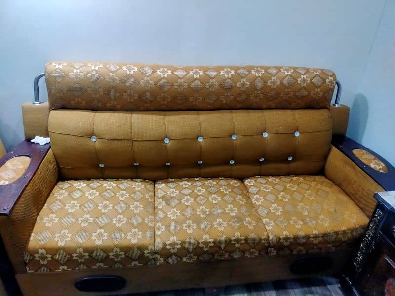 Golden Sofa 0