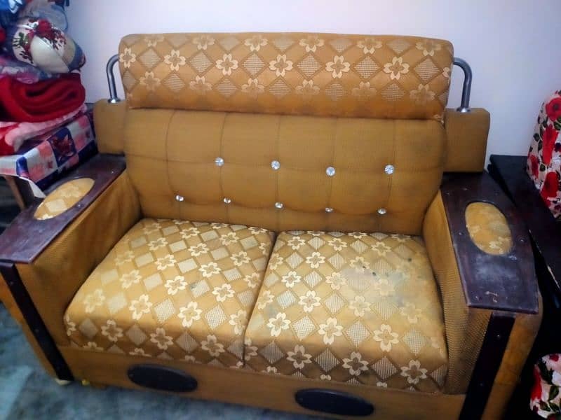 Golden Sofa 4