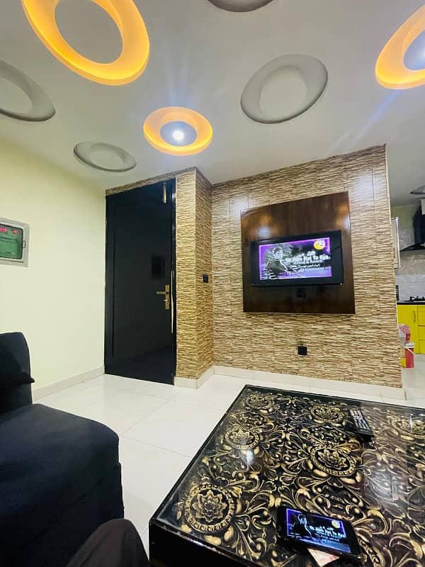 One bedroom VIP apartment for rent on daily basis in bahria town 9