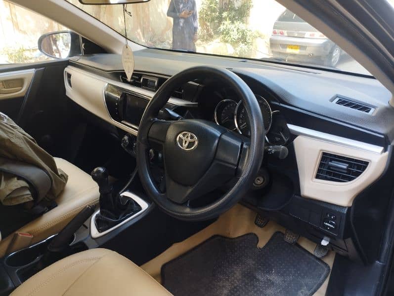 Toyota Corolla XLI 2017 3