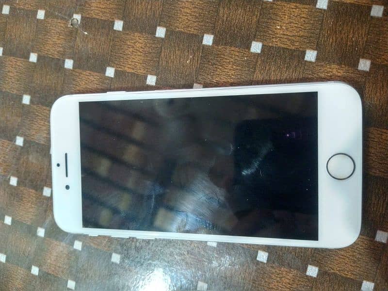 iPhone 7 32GB Non PTA 2