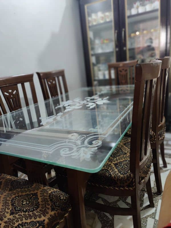 6 seater dining table with glass top 4