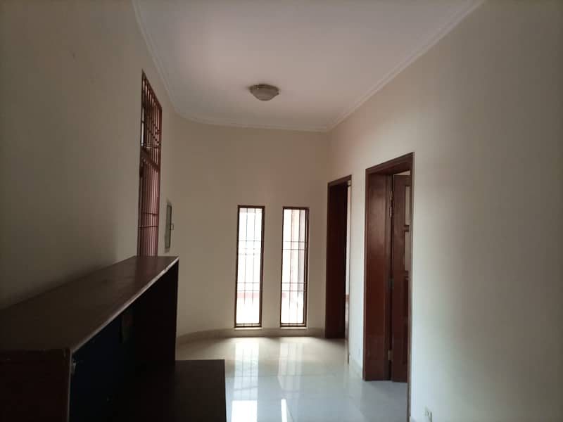 Urgent Sale well Renovated 1 Kanal 5 Bed Room House For Sale on Very Hot Location 10