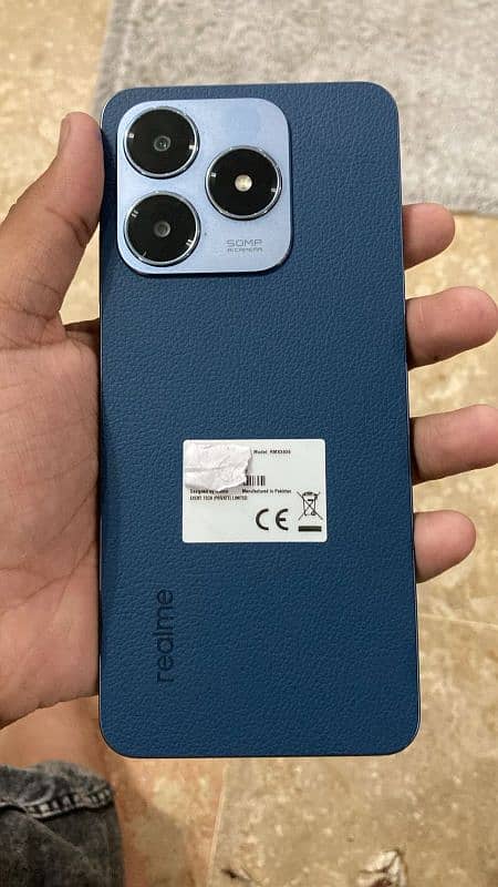 realme C63 mobile phone 2