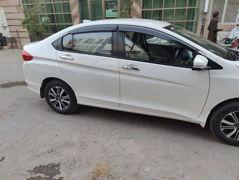 Honda City Aspire 1.5L M/T 5