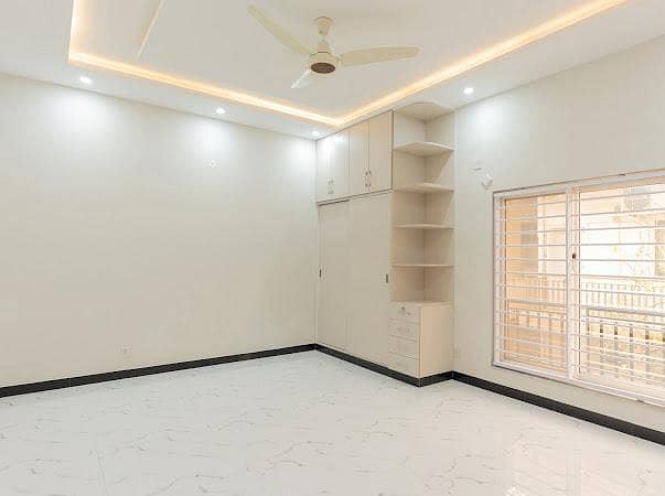 Complete House For Rent In Park Enclave Islamabad 9