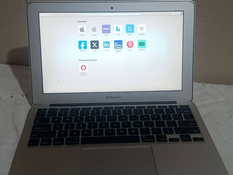 MacBook  Air  core  i7 5