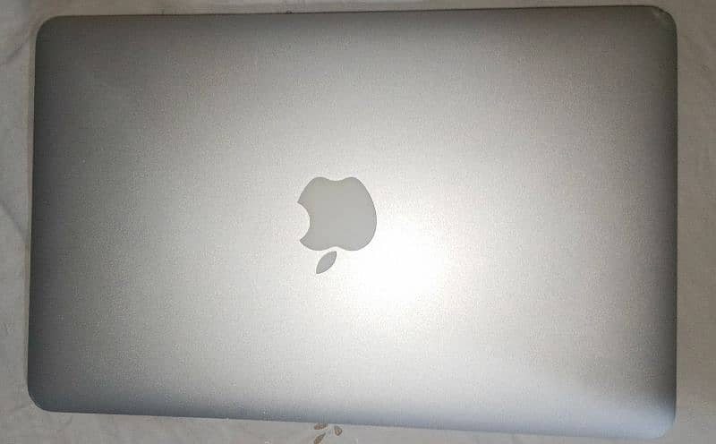 MacBook  Air  core  i7 10