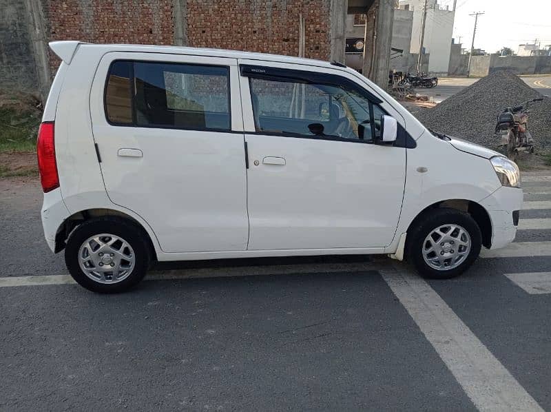 Suzuki Wagon R 2022 6