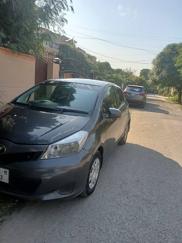 Toyota Vitz 2013 Model 1